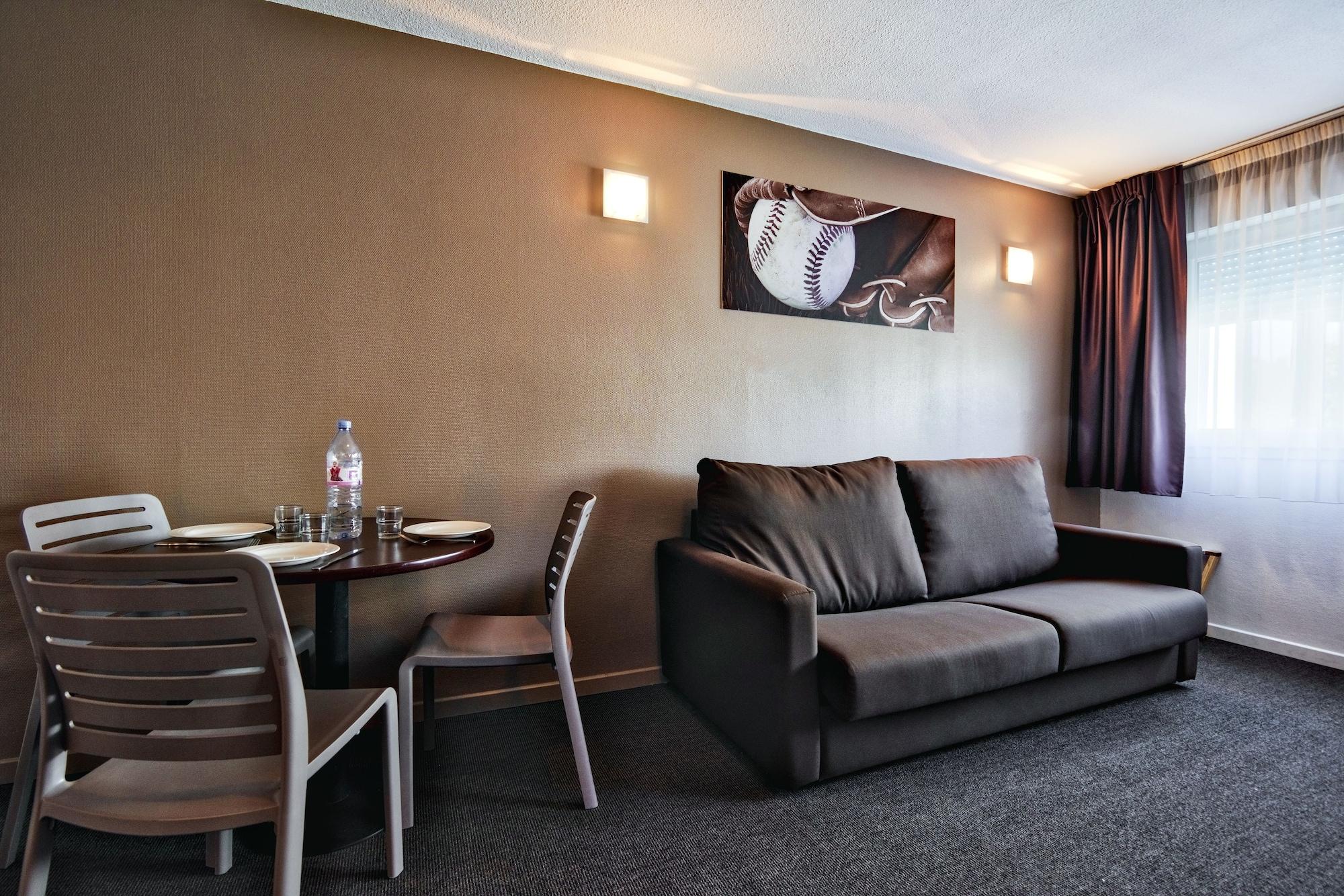 Comfort Aparthotel Les Hauts D'Annecy Exterior photo