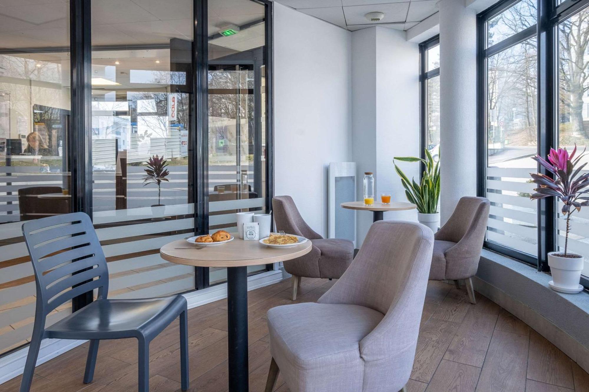 Comfort Aparthotel Les Hauts D'Annecy Exterior photo