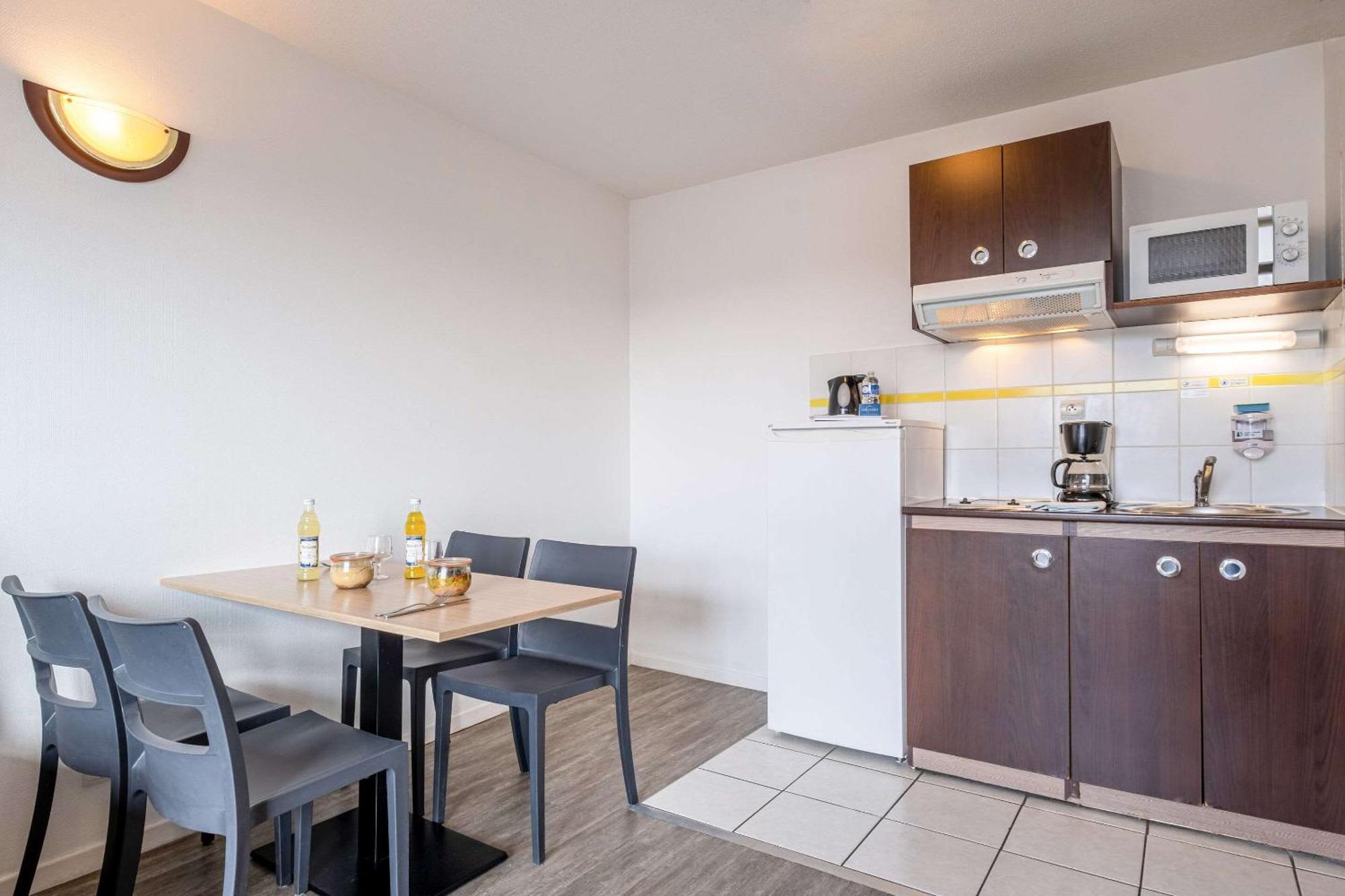 Comfort Aparthotel Les Hauts D'Annecy Exterior photo